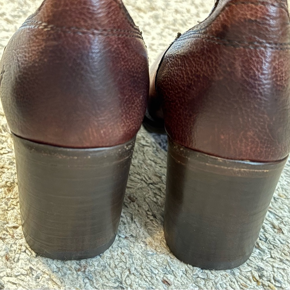 Frye Dark Brown Leather Heeled Boots Size 6B - Picture 8 of 10